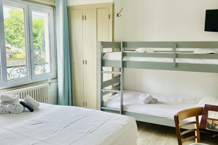 Chambre famille pour 4 personnes à l'Hôtel Bistrot Fine à Anglet